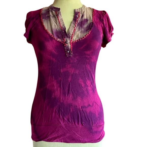 Womens Shirt Size Medium Purple Tie Dye Hippie Queen Regal Neckline Indie Party - Picture 1 of 8